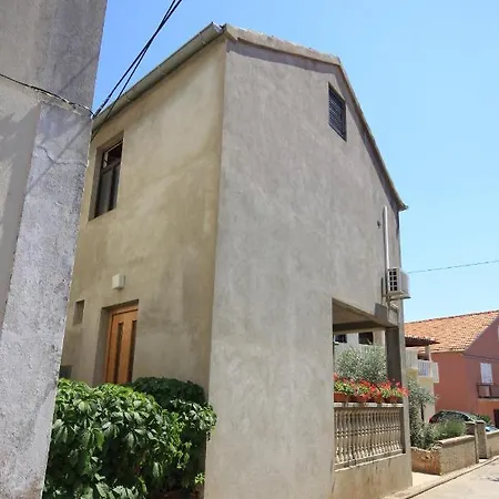 With Parking Spaces Sali, Dugi Otok - 447 Apartament *