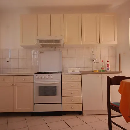 With Parking Spaces Sali, Dugi Otok - 447 Apartament Sali