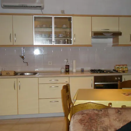 Apartament With Parking Spaces Sali, Dugi Otok - 447 *