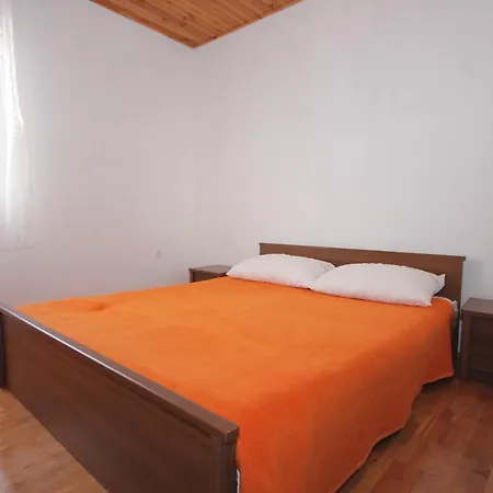 Apartments With A Parking Space Sali, Dugi Otok - 447 *