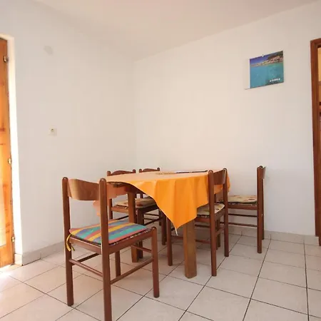 Apartments With A Parking Space Sali, Dugi Otok - 447 *